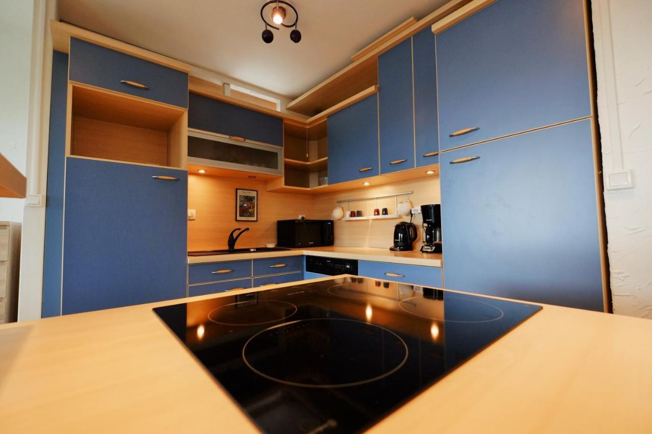 70 M2 Avec Balcons Et Parking Apartment Lille Bagian luar foto