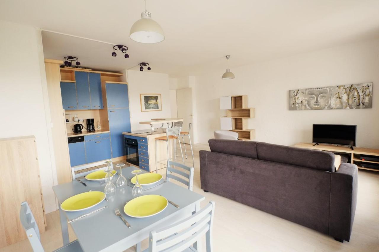 70 M2 Avec Balcons Et Parking Apartment Lille Bagian luar foto